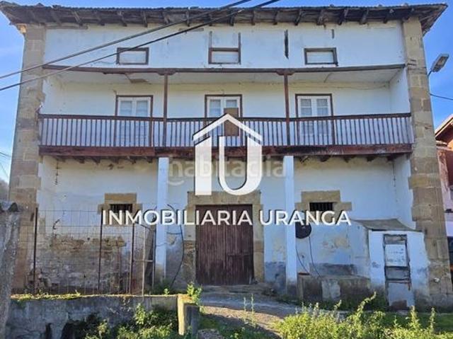 Casa en venta en Voto. Casona de Piedra para Reformar con Amplio Terreno en Voto. Casas.