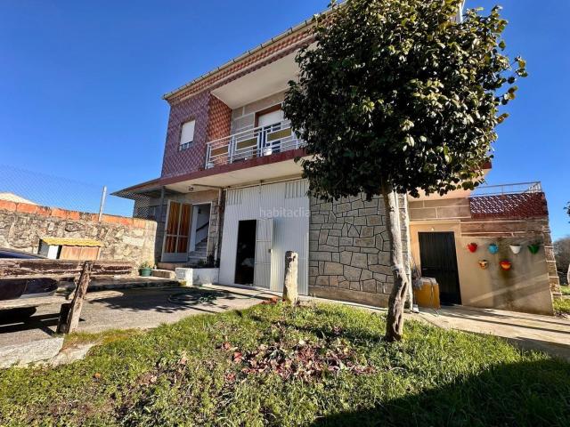 Casa en venta en Xunqueira de Ambía. Oportunidad! Casa de piedra lista para entrar a vivir, entre Xinzo y Allariz. Casas Xunqueira de.