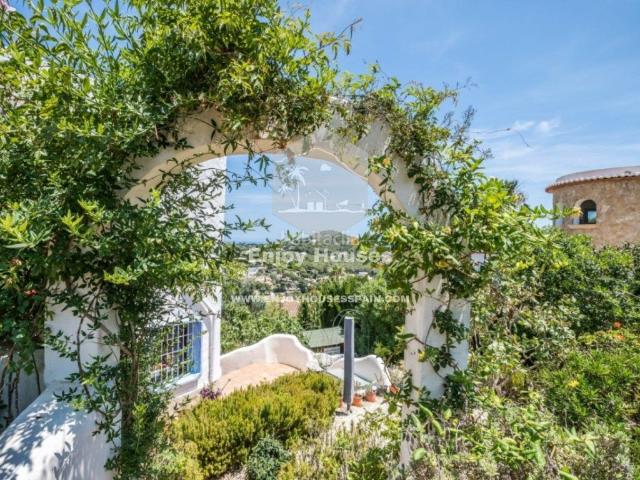 Casa en venta en Xàbia, La Granadella Costa Nova. Villa con vistas al mar en Costa Nova. Casas.
