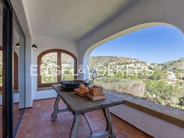 Casa en venta en Xàbia, Partida Tosal Zona dels Castellans. Finca Mediterránea Rodeada De Naturaleza Vistas De 180º. Casas.