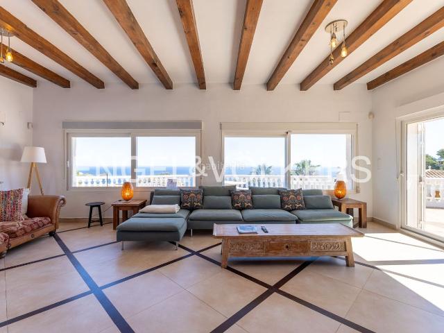 Casa en venta en Xàbia, Portichol Balcón al Mar. Villa mediterránea con impresionantes vistas al mar. Casas.