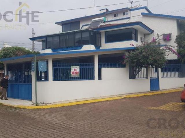 Casa en venta en Xalapa Veracruz en Sipeh Animas fracc privado, 5 recamaras