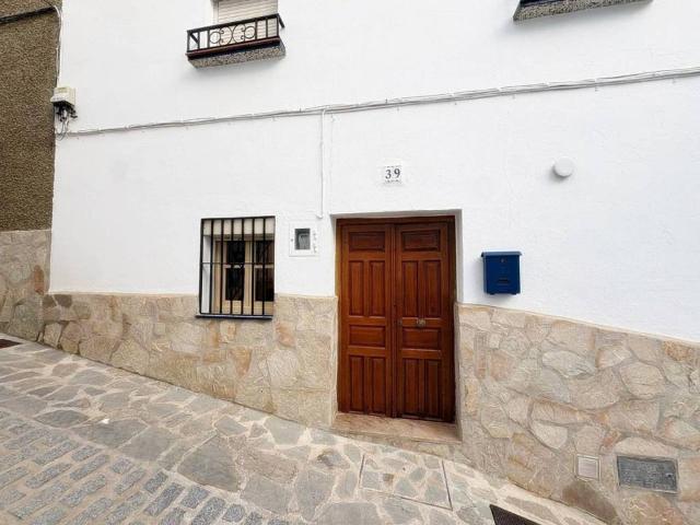 Casa en Venta en Yunquera