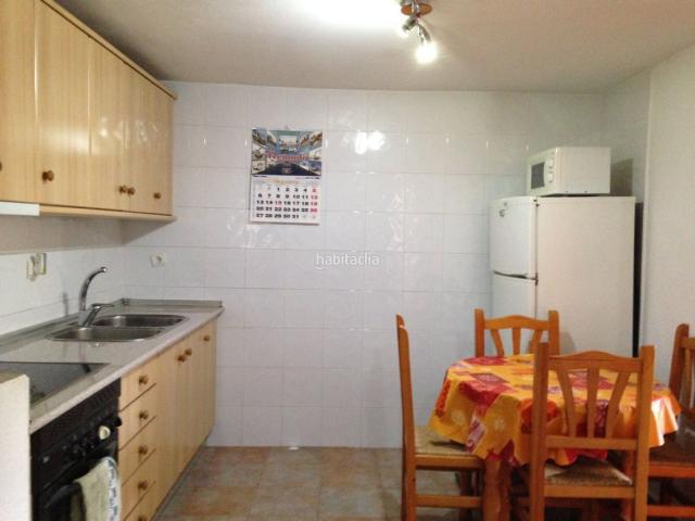 Casa en venta en Yeste. Dos casas independientes por el precio de una. Casas.