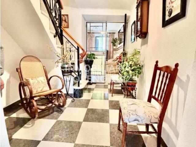 Casa en venta en Zuheros. CASA EN ZUHERO CON GRAN PATIO. Casas.