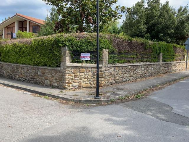 Casa en venta en Zuia. Casa en venta en Sarria, 5 dormitorios. Casas.