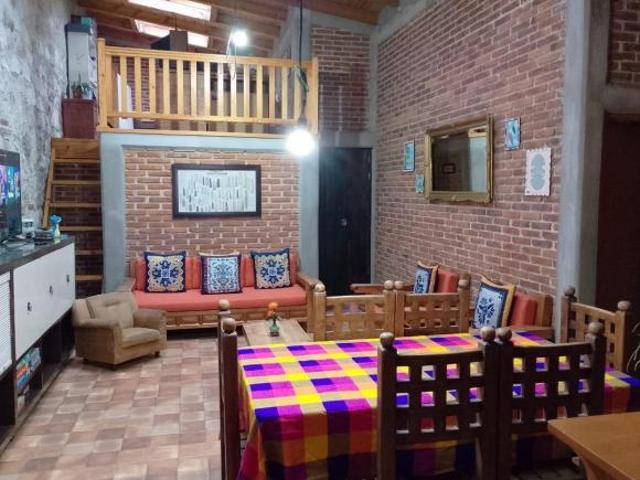Casa en venta en Zacatlán con local comercial. 4