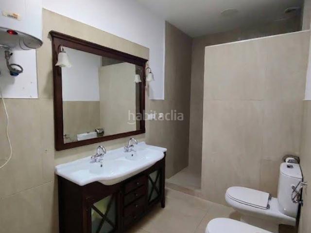 Casa en venta en Zafra. CASA CON PARCELA DE 790 M2, PLANTA BAJA 224 M2, PLANTA ALTA 256 M2 Y PATIO CON PISCINA 215 M2, GARAJE. Casas.