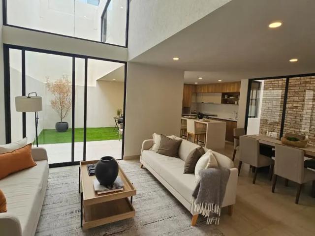 CASA EN VENTA EN ZÁKIA, QUERETARO, PARA ESTRENAR