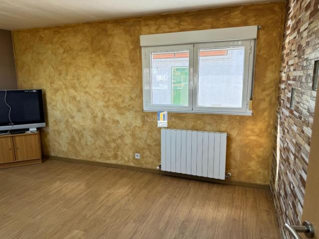 Casa en venta en Zamora, Urbanización S.XXI Carretera de Villalpando. CASA EN VENTA DE 4 DORMITORIOS Y 2 BAÑOS EN ZONA LA ALBERCA, ZAMORA. Casas.