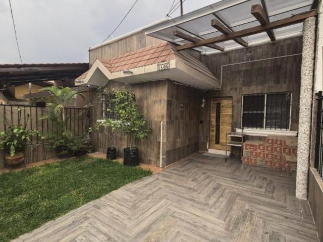 Casa en Venta en Zapopan | 3 Recámaras y Patio Amplio