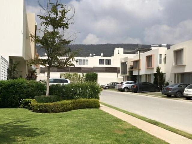 CASA EN VENTA EN ZAPOPAN, JALISCO