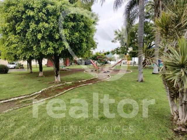 CASA EN VENTA EN ZAPOPAN, JALISCO JARDINES DEL VALLE