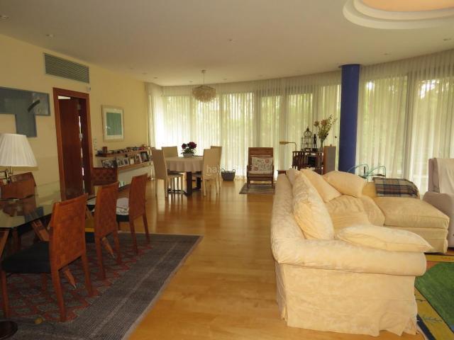 Casa en venta en Zaragoza, Montecanal. Posiblemente uno de los mejores chalets de la ciudad de Zaragoza. Casas.