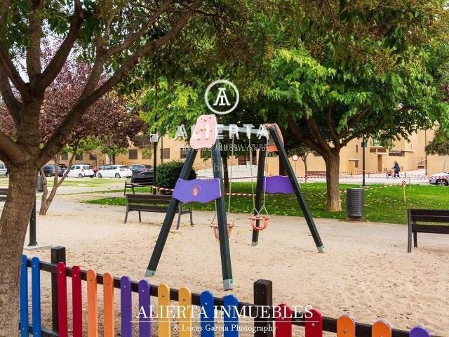 Casa en venta en Zaragoza, Movera. Urbanización Camino Torre Hornero Movera. Casas.