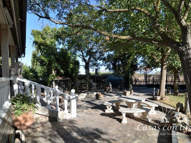 Casa en venta en Zaragoza, Garrapinillos. Chalet independiente en Garrapinillos Urbanización Claveria. Casas.