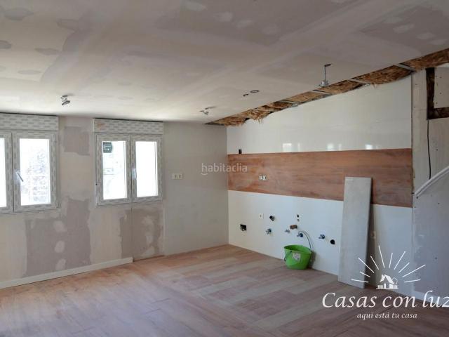 Casa en venta en Zaragoza, Garrapinillos. Finca de 1.990 m con 4 chalets personalizables en Urbanización Paraiso Garrapinillos. Casas.