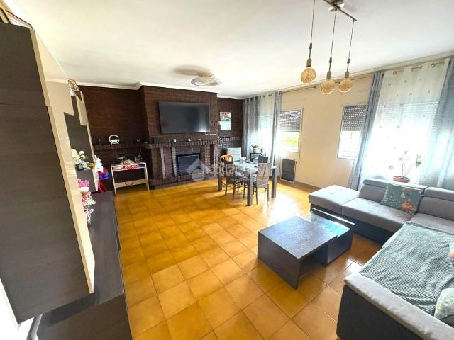 Casa en venta en Zaragoza, Peñaflor. Casa en venta en Zaragoza. Casas.