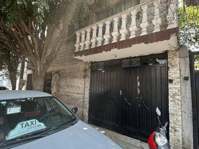Casa en venta en Zaragoza, San Lorenzo Tezonco, Iztapalapa