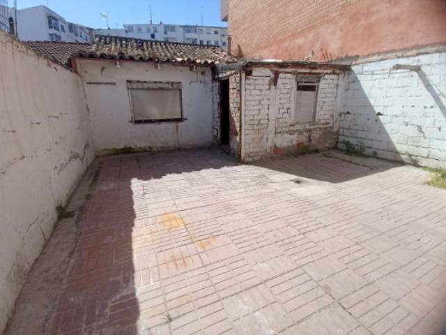 Casa en venta en Zaragoza, Zaragoza en Calle Pedro Porter