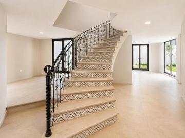 Casa en venta en Zavaleta Puebla, residencia de lujo en excelente ubicacion