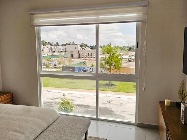 CASA EN VENTA EN ZINACANTEPEC A 5MIN. DEL TREN