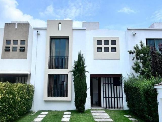 CASA EN VENTA EN ZINACANTEPEC | BOSQUES RESIDENCIAL