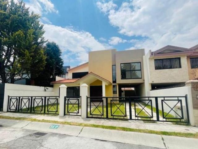 CASA EN VENTA EN ZINACANTEPEC EN RESIDENCIAL LA ESPERANZA
