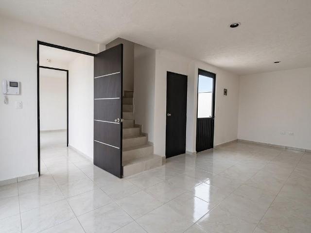 CASA EN VENTA EN ZINACANTEPEC MODELO CIPRES
