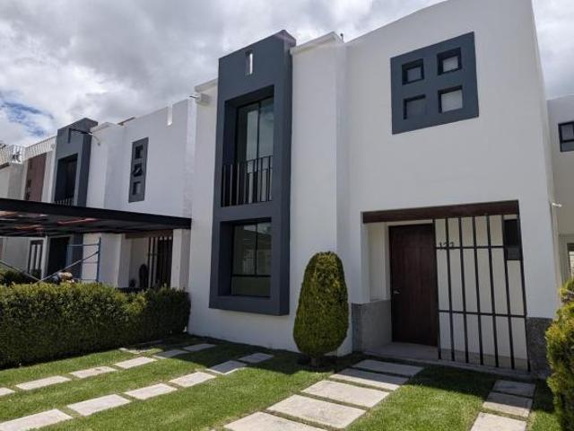 CASA EN VENTA EN ZINACANTEPEC RESIDENCIAL BOSQUES DE ICA
