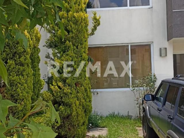 CASA EN VENTA EN ZINACANTEPEC RESIDENCIAL LA VICTORIA