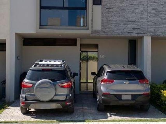 Casa en venta en ZOI, Jardines de Santa Anita, San Agustin