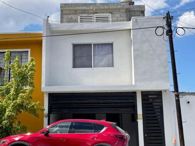 Casa en venta en zona comercial ideal para Negocio y vivir ahí