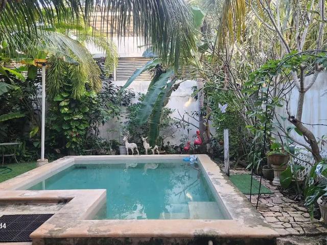 CASA EN VENTA EN ZONA CONKAL