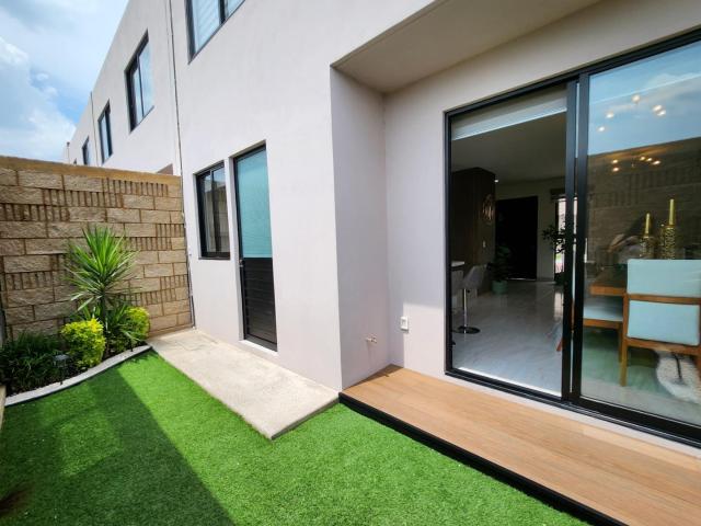 CASA EN VENTA, EN ZONA CAMPANARIO, QUERETARO