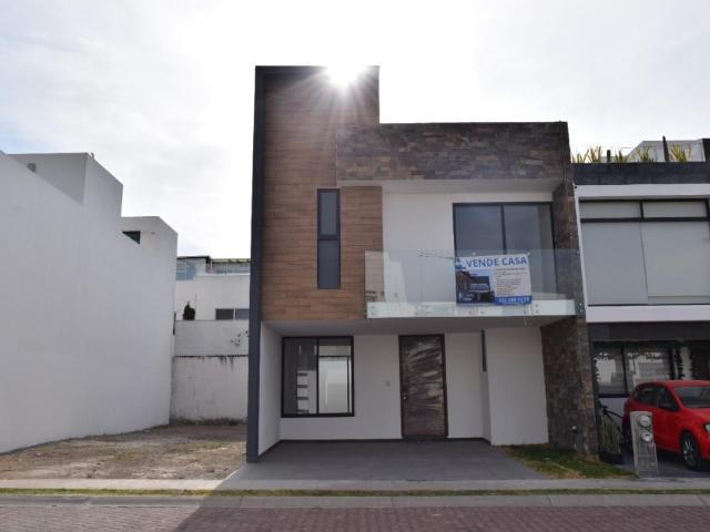 Casa en venta en Zona Cementos Atoyac, Puebla, Puebla