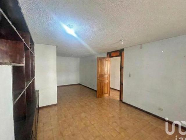 Casa en venta en Zona Centro de Durango con 3 recámaras y cochera para 2 autos