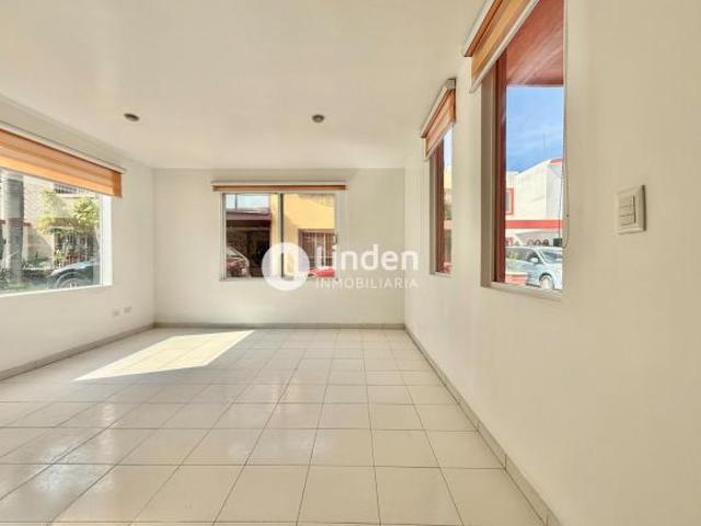 CASA EN VENTA EN ZONA GRANJAS PUEBLA. CERCA DE PERIFÉRICO