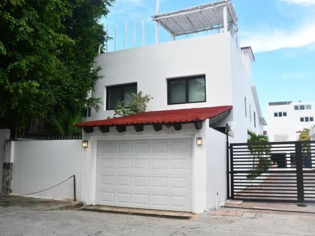 Casa en Venta en zona hotelera km 3