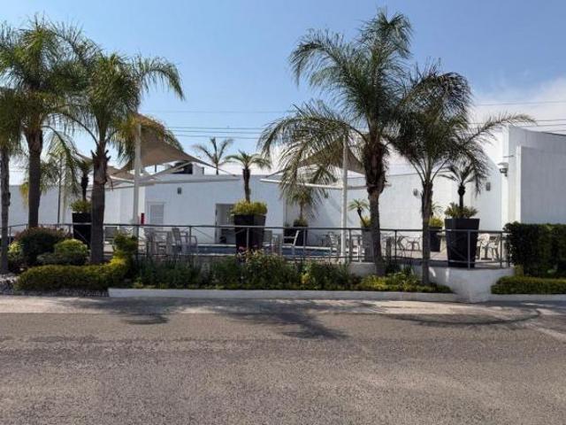 CASA EN VENTA EN JARDINES DE LA HACIENDA DENTRO DE CONDOMINIO