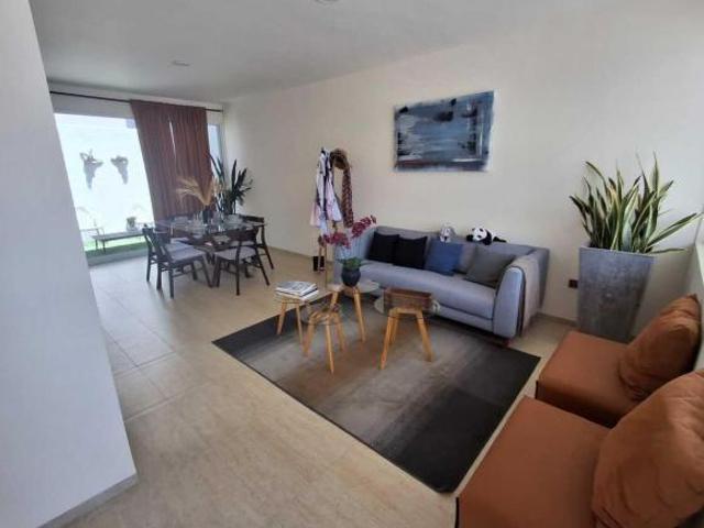 Casa en venta en zona La Joya, 3 Recámaras, 3.5 Baños, Gran Ubicación