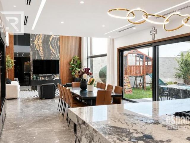 CASA EN VENTA EN ZONA VALLES EQUIPADA DE 4 RECÁMARAS