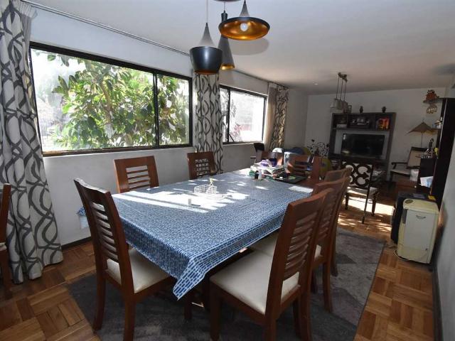 Casa en Venta en Ñuñoa 4 dormitorios 2 baños