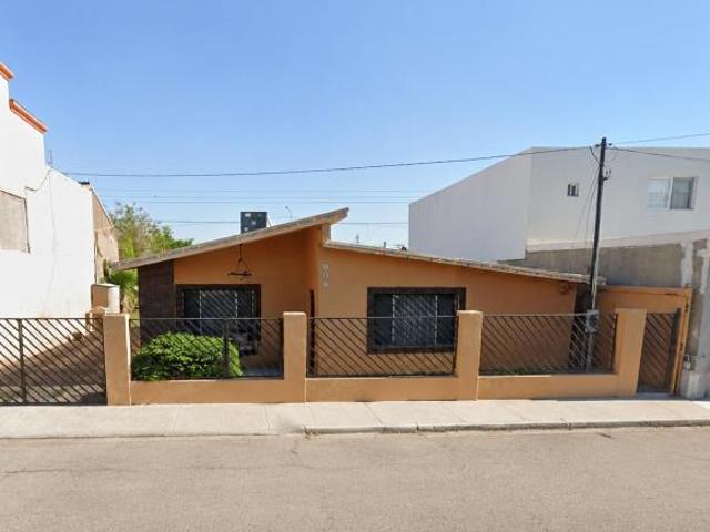 CASA EN VENTA ENAV ANTONIO MENDOZA NUM 966,COL PROHOGAR, BAJA CALIFORNIA