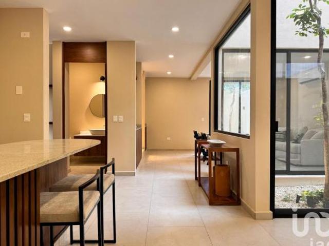CASA EN VENTA EQUIPADA EN TEMOZON NORTE