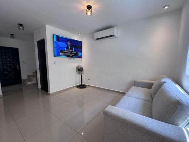 CASA EN VENTA EQUIPADISIMA JOYAS DE HUINALA