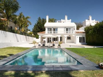 Casa en venta Estepona, Andalucía