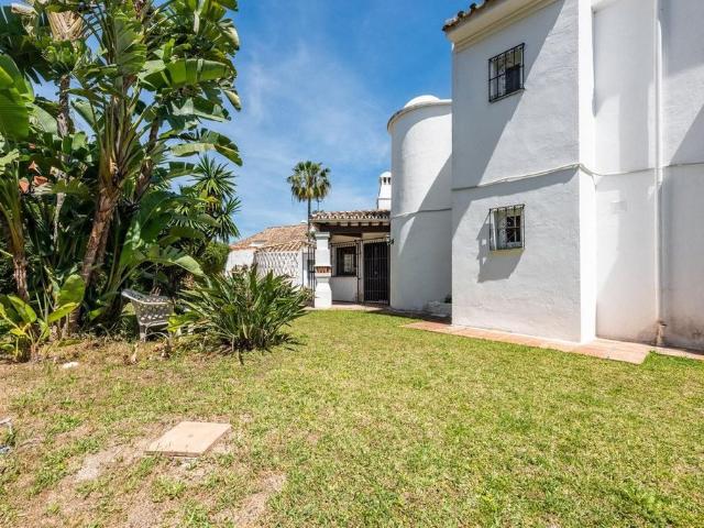 Casa en venta Estepona, Andalucía