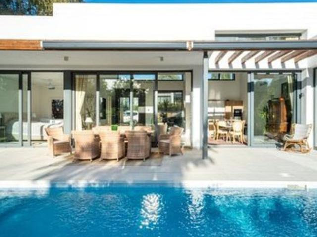 Casa en venta Estepona, España