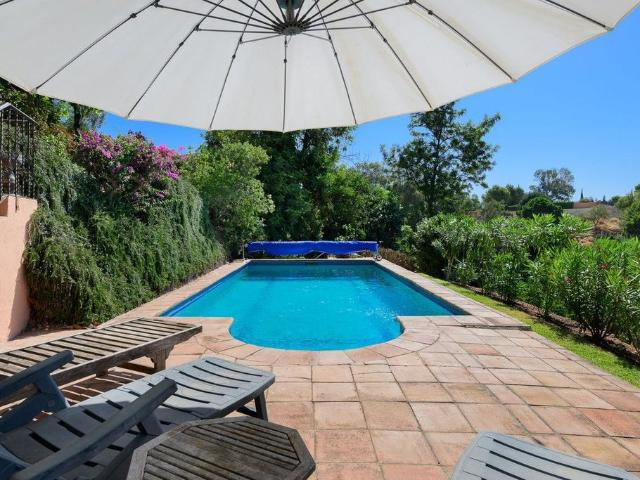 Casa en venta Estepona, España